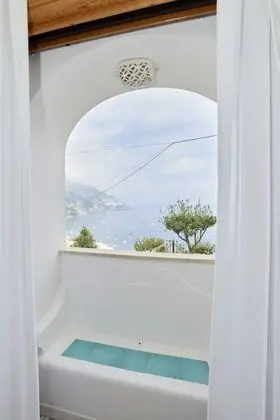 Standard Tek Büyük veya İki Ayrı Yataklı Oda, Deniz Manzaralı