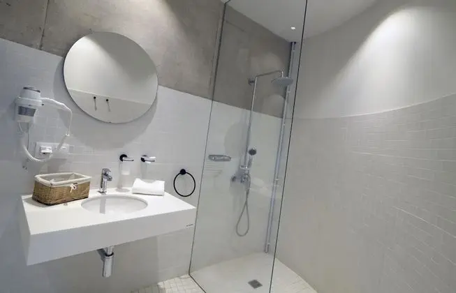 Premium Tek Büyük Yataklı Oda