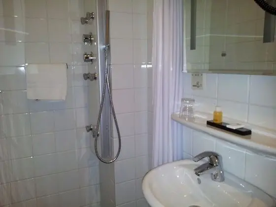 Tek Kişilik Oda, 1 Tek Kişilik Yatak