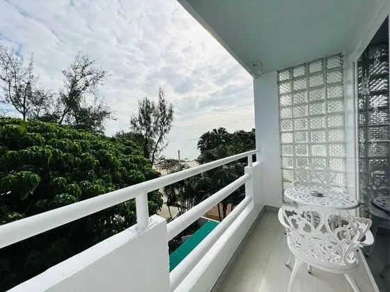 Bellagio Pets Friendly Resort - Sea View Balcony (No Pet Allowed)