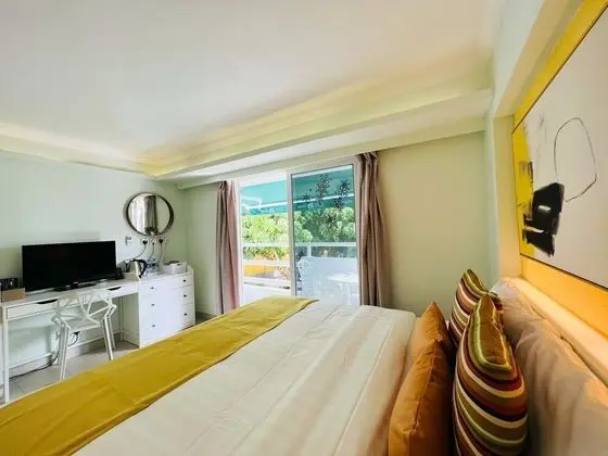 Bellagio Pets Friendly Resort - Sea View Balcony (No Pet Allowed)