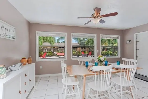 Ev (Conch Cottage Pool Home)