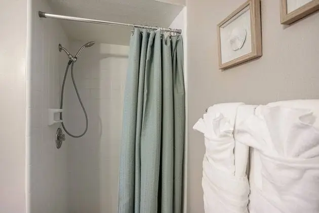 Ev (Conch Cottage Pool Home)