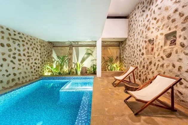 Luxury Tek Büyük Yataklı Oda