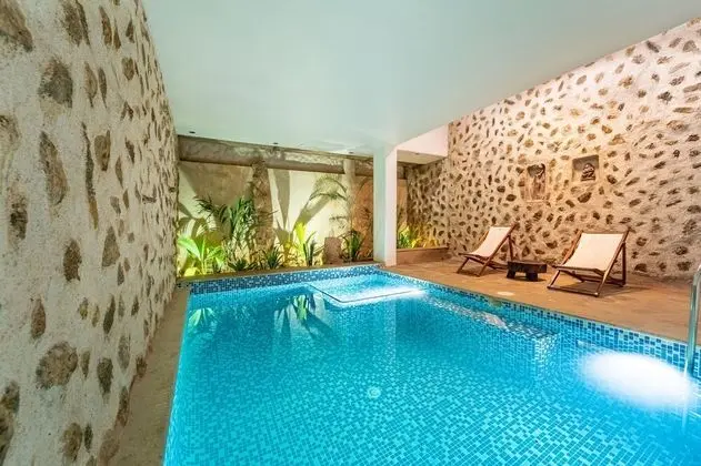 Luxury Tek Büyük Yataklı Oda