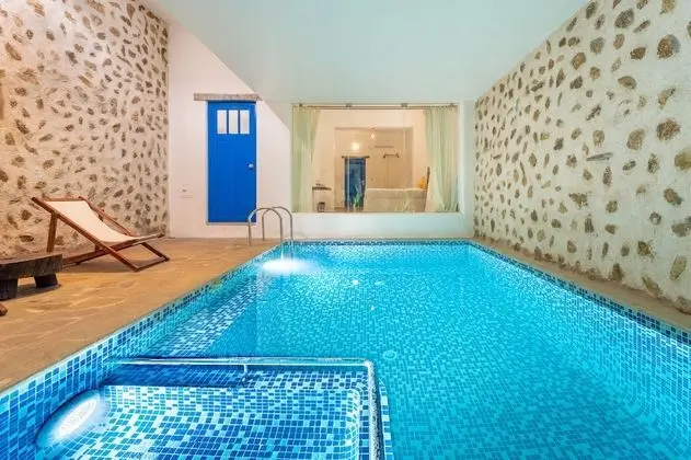 Luxury Tek Büyük Yataklı Oda