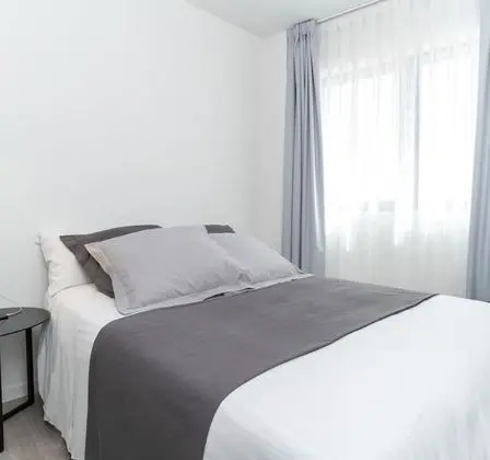 Tek Büyük veya İki Ayrı Yataklı Oda