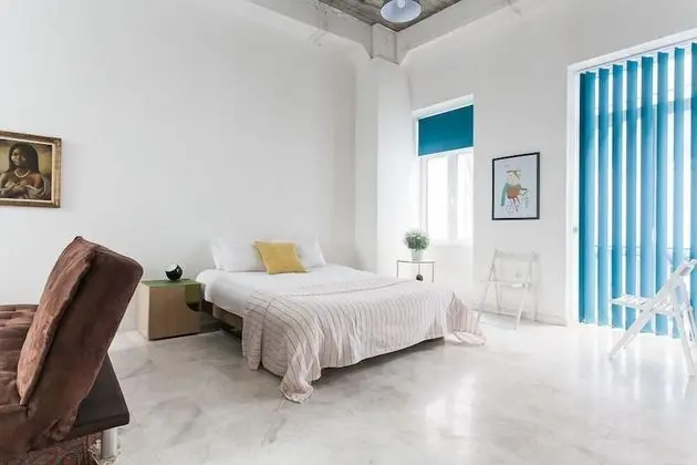 Superior Stüdyo, Balkon