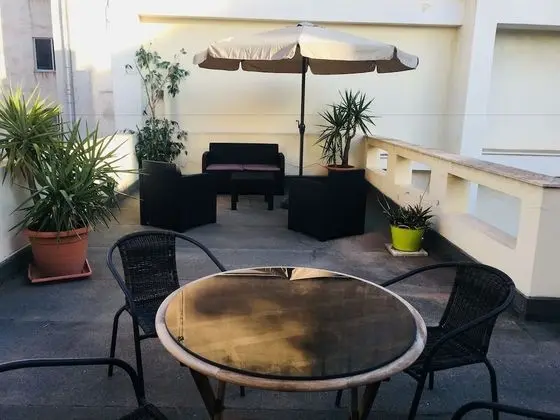 Superior Stüdyo, Balkon