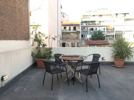 Superior Stüdyo, Balkon