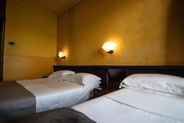 Standard Üç Kişilik Oda, Göl Manzaralı