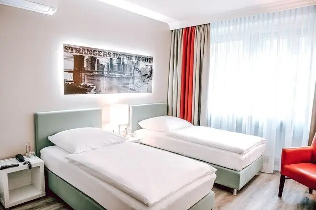 Superior Tek Büyük Yataklı Oda