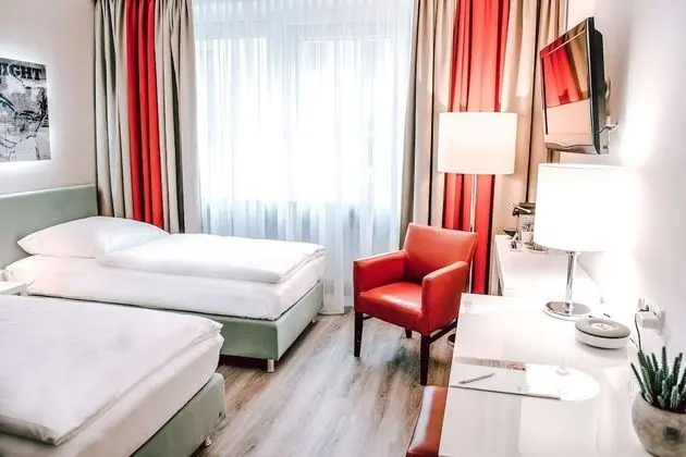 Superior Tek Büyük Yataklı Oda