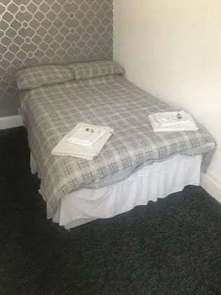 Basic Tek Büyük Yataklı Oda