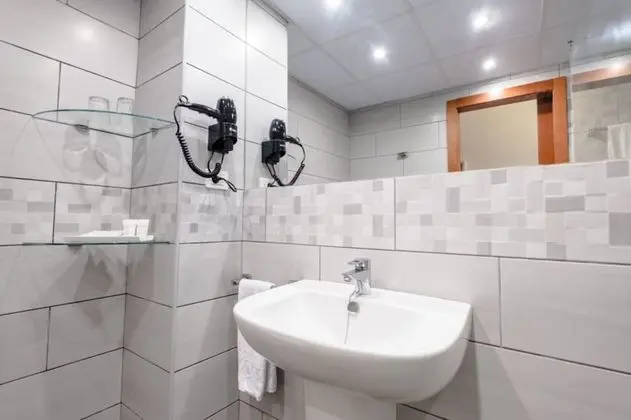 Tek Büyük Yataklı Oda (3 adultos)
