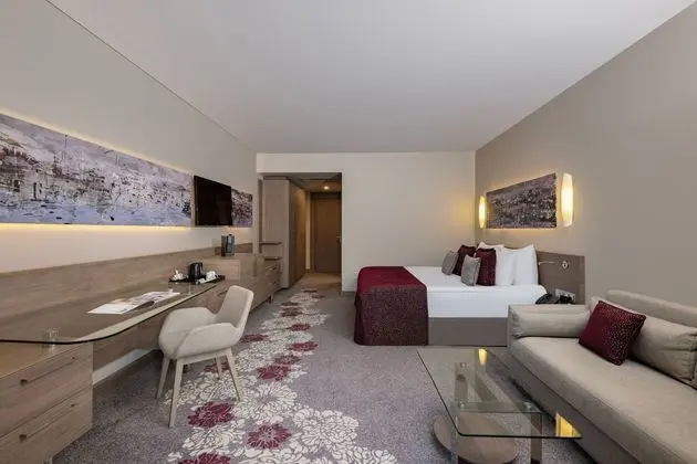 Deniz Manzaralı Deluxe Oda