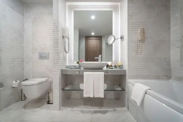 Deniz Manzaralı Deluxe Oda