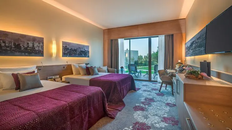 DELUXE ROOM GARDEN VIEW