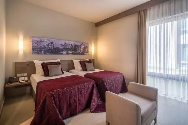 Family Lagoon Suite