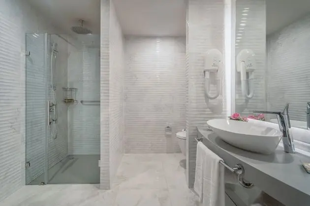 Family Lagoon Suite