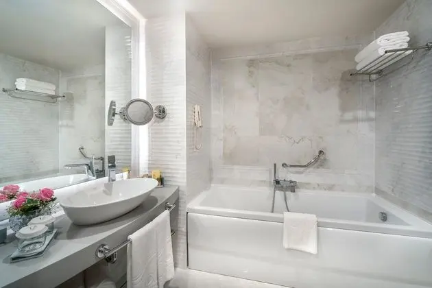 Family Lagoon Suite