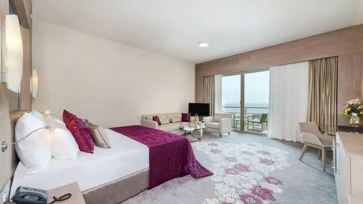 OCEAN SUITE