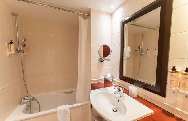 Privilege, Oda, 1 Çift Kişilik Yatak