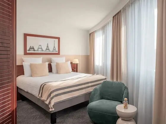 Superior Oda, 1 Çift Kişilik Yatak (Eiffel Tower view)