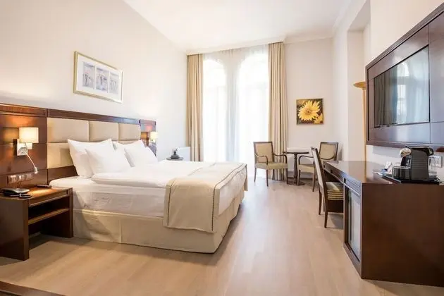 Deluxe Room with Balcony