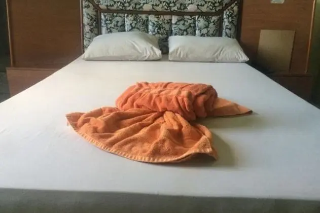 Tek Büyük Yataklı Oda, 1 Çift Kişilik Yatak