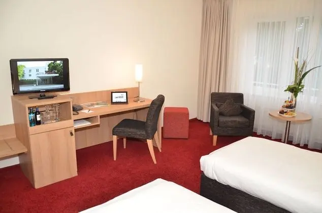 Superior Tek Büyük veya İki Ayrı Yataklı Oda, Bahçe Manzaralı