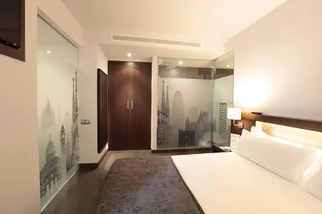 Süit, 1 En Büyük (King) Boy Yatak ve Çekyat, Balkon