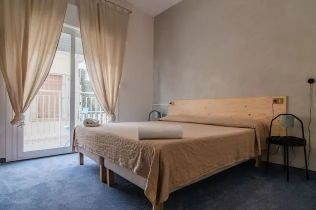 Standard Double Room with partial sea view