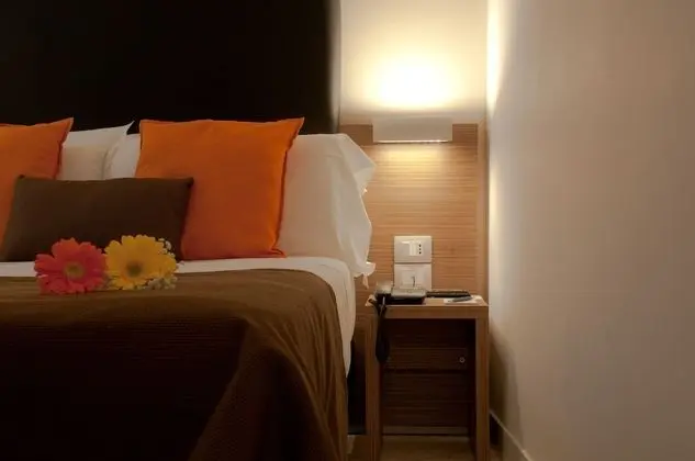 Büyük Yataklı Tek Kişilik Oda