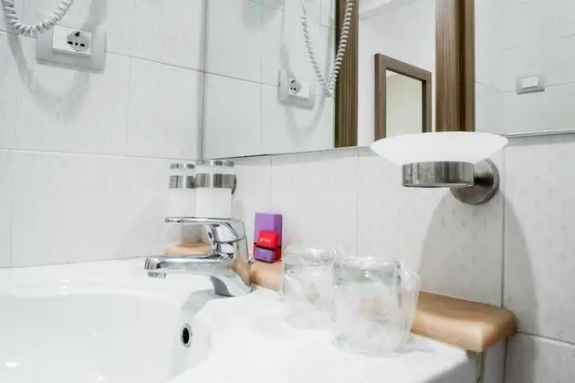 Büyük Yataklı Tek Kişilik Oda