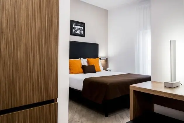 Standard Tek Büyük Yataklı Oda