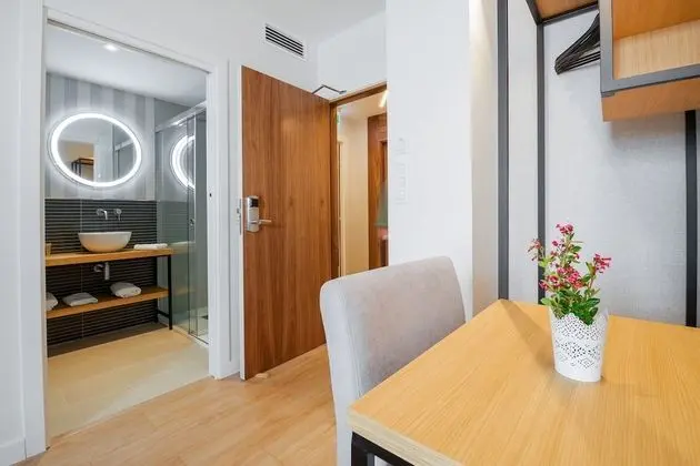 Premium Tek Büyük Yataklı Oda