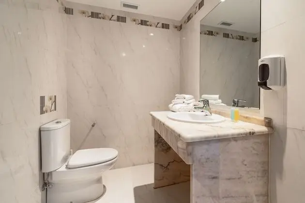 Standard Tek Büyük Yataklı Oda