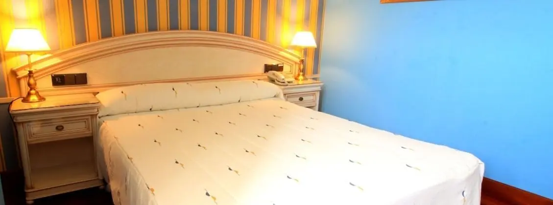 Basic İki Ayrı Yataklı Oda