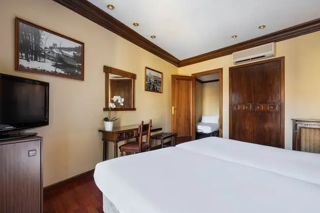 Tek Büyük Yataklı Oda, Balkon