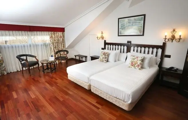 Tek Büyük Yataklı Oda (with extra bed)