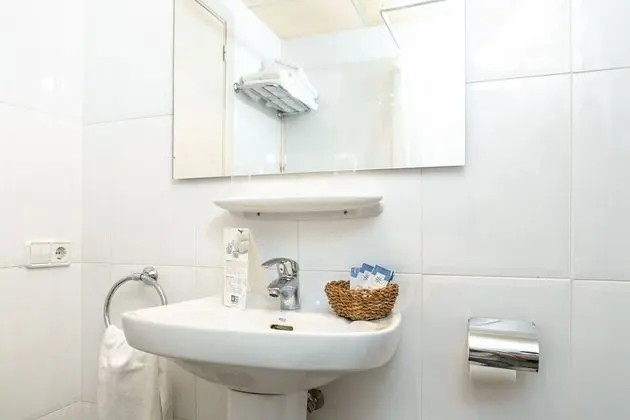 Dört Kişilik Oda (2 + 2)