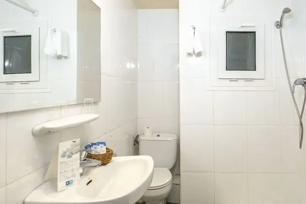 Dört Kişilik Oda (2 + 2)