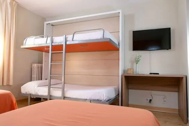 Dört Kişilik Oda (2 + 2)