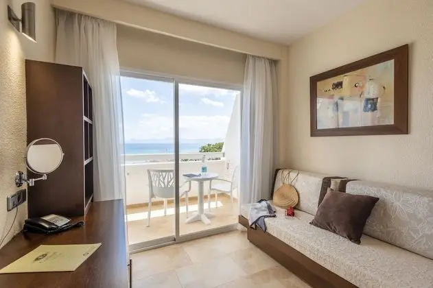Tek Büyük Yataklı Oda, Balkon, Deniz Manzaralı
