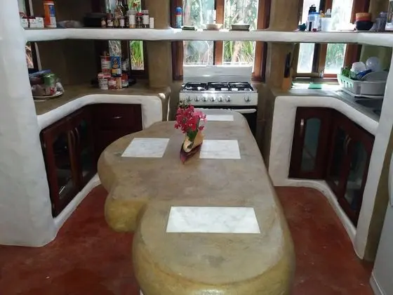 Standard Oda, 1 Büyük (Queen) Boy Yatak, Havuz Kullanımı, Havuz Kenarı (Foxtail Palm)