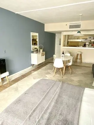Superb Apartment, 2 Bedrooms, Kitchenette, Partial Ocean View