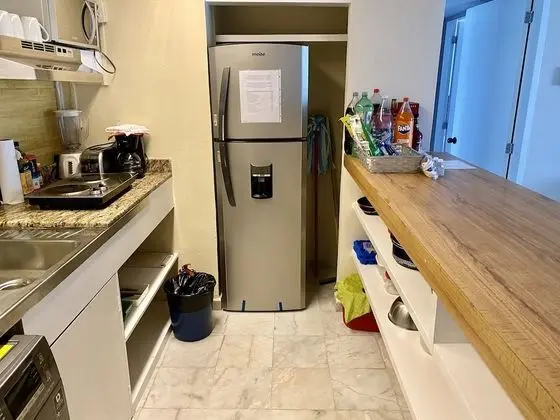 Superb Apartment, 2 Bedrooms, Kitchenette, Partial Ocean View