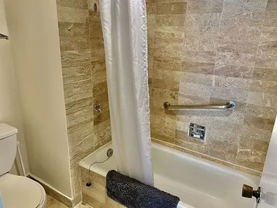 Superb Apartment, 2 Bedrooms, Kitchenette, Partial Ocean View