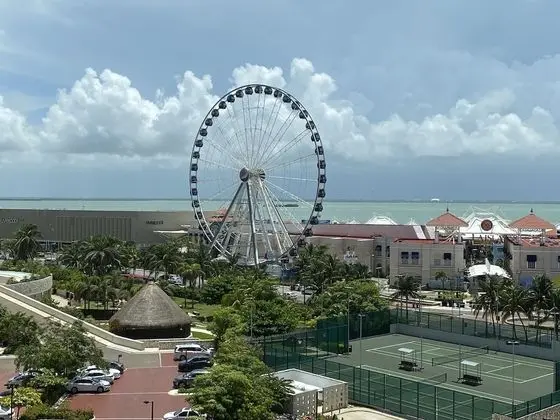 Superb Apartment, 2 Bedrooms, Kitchenette, Partial Ocean View